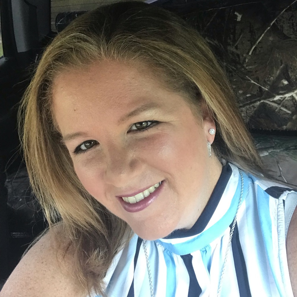 Meet your Posher, Nicole